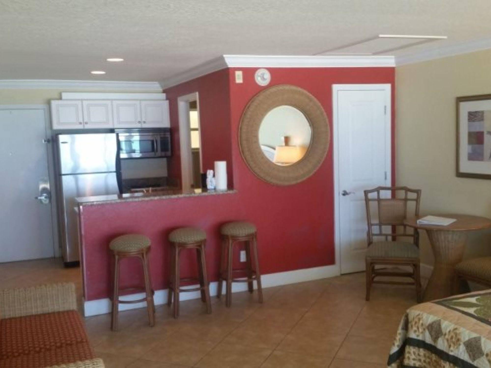 Club Bamboo South - Bradenton Beach Bagian luar foto